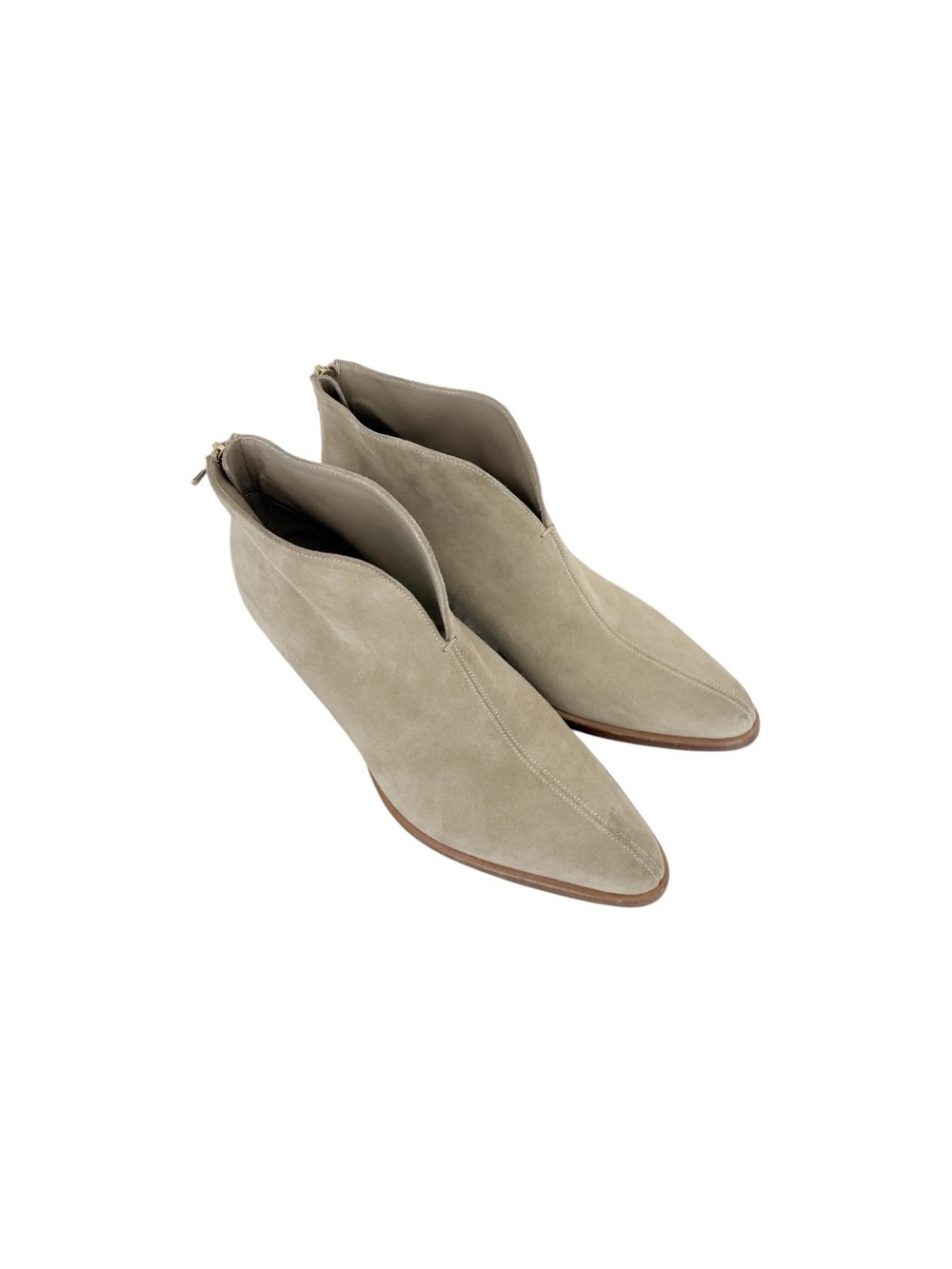 VINCE. Cashew (beige) Color Havana Notched Vampire Suede Leather Booties 8